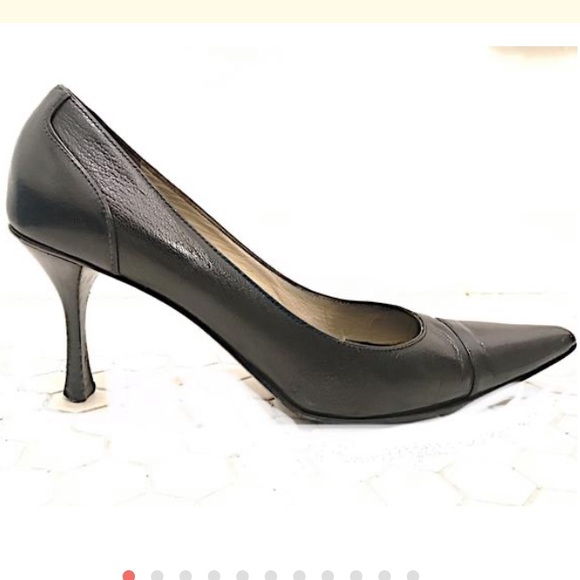Gucci Shoes - Gucci Cap Toe pump